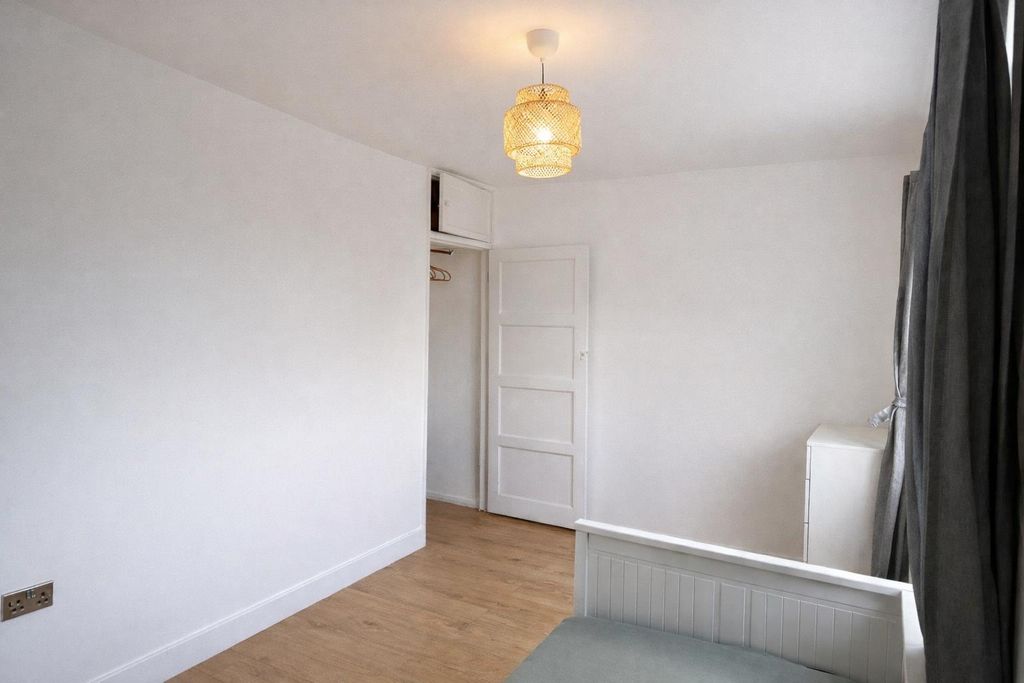 Property photo 3 of 7 d8A4E976-08B8-49Ac-842c-1d2919B3Fba9.Png