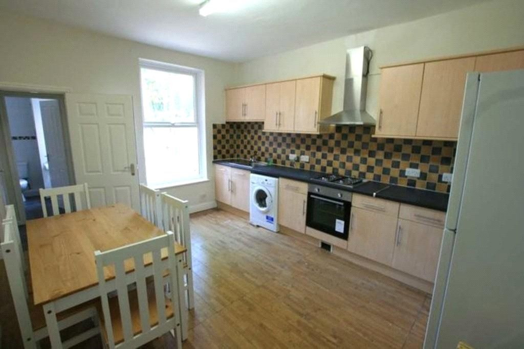 Property photo 1 of 16 Picture No. 11