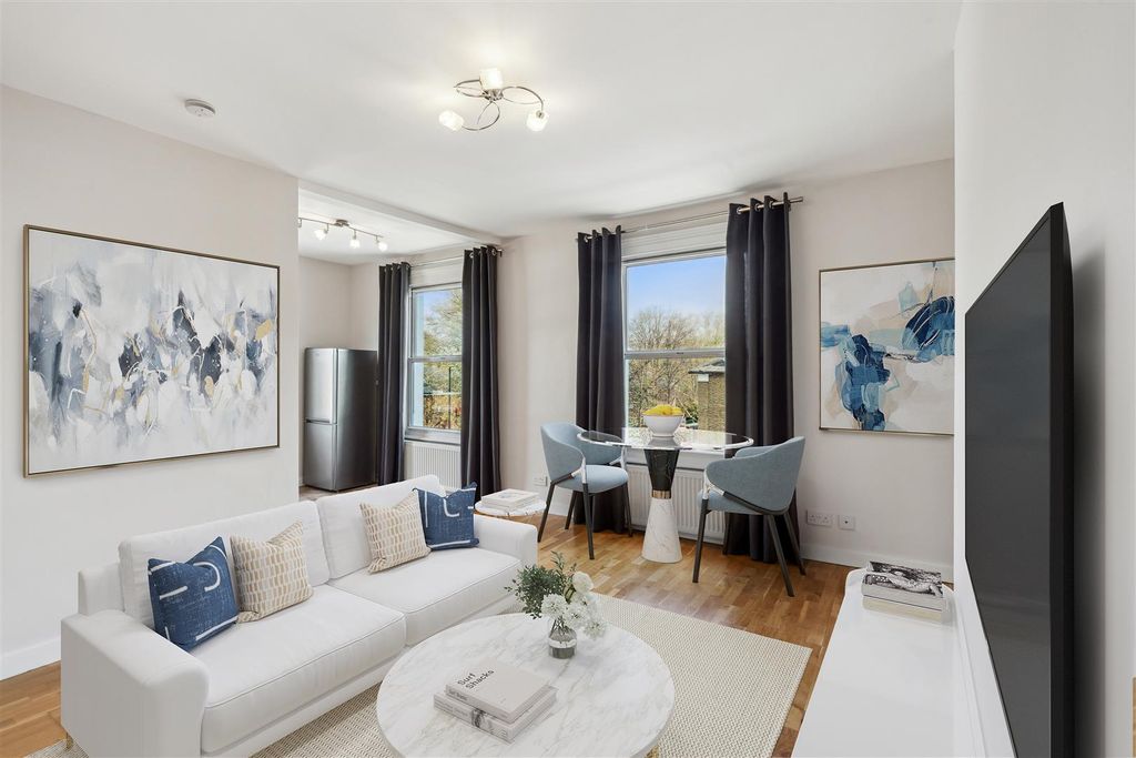 Property photo 2 of 9 Wellesley Road, W4 - For Sale