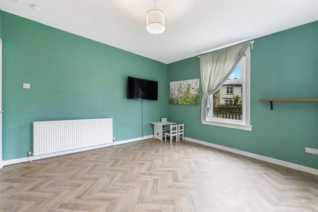 Property photo 3 of 17 Living/Dining Room