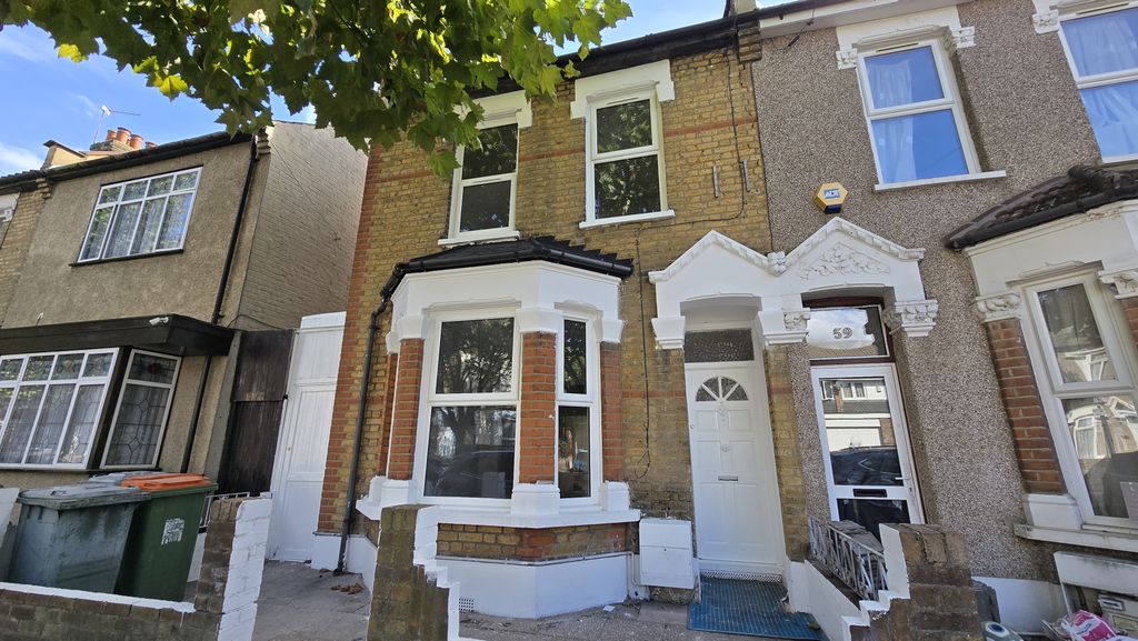 Property photo 1 of 11