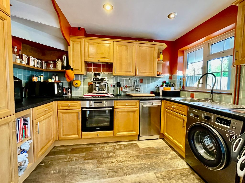 Property photo 3 of 17 Img_8472