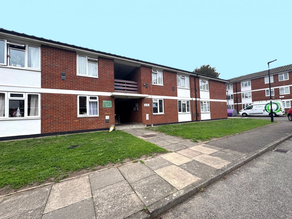 Property photo 1 of 9 1 Bed Flat For Sale Springwell Road, Hounslow Tw5