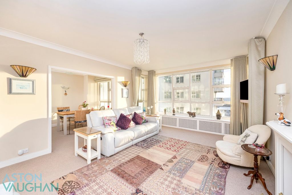 Property photo 2 of 23 4693702