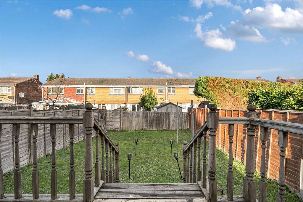 Property photo 2 of 19 Picture No. 06