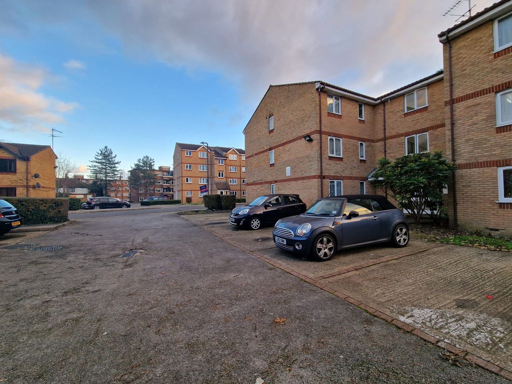 Property photo 2 of 10