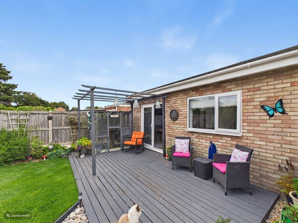 Property photo 2 of 9