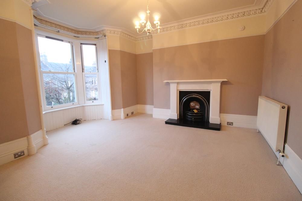 Property photo 3 of 8 Dining Room