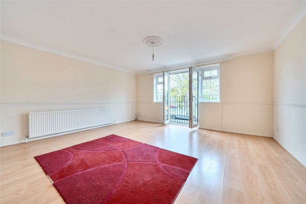 Property photo 3 of 29 Picture No. 17