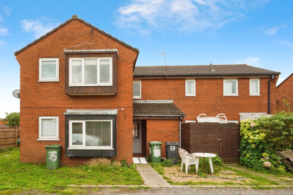 Property photo 2 of 11