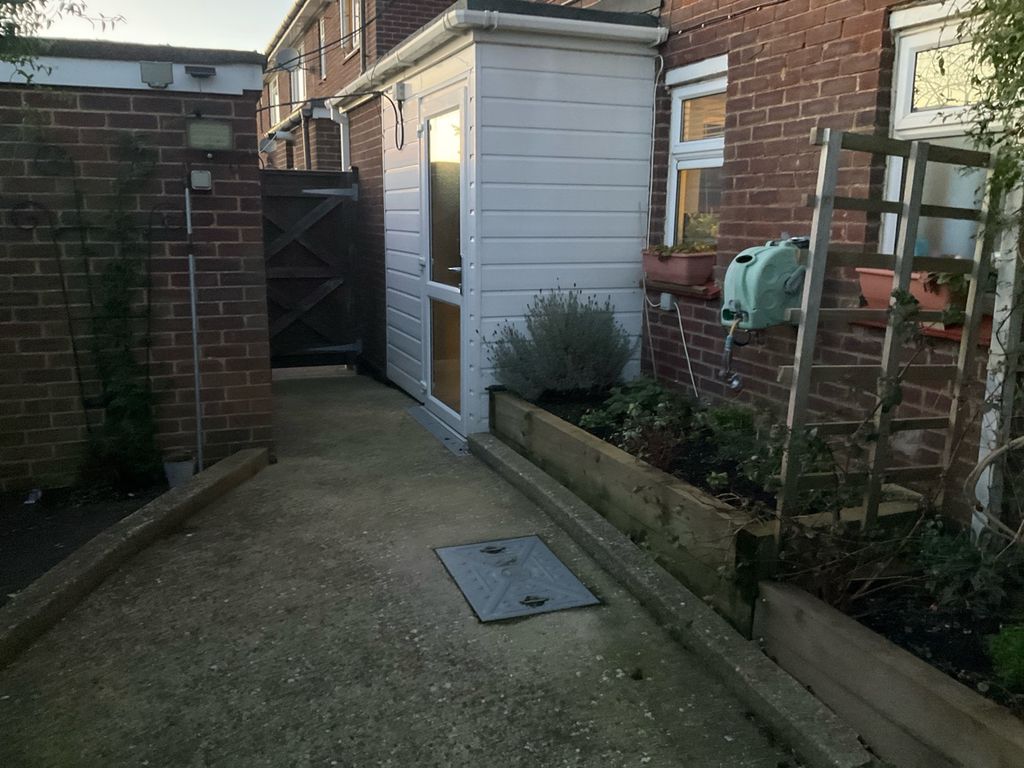 Property photo 2 of 5