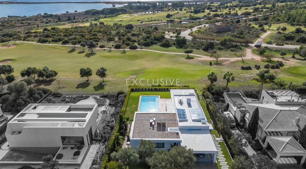 Property photo 3 of 63