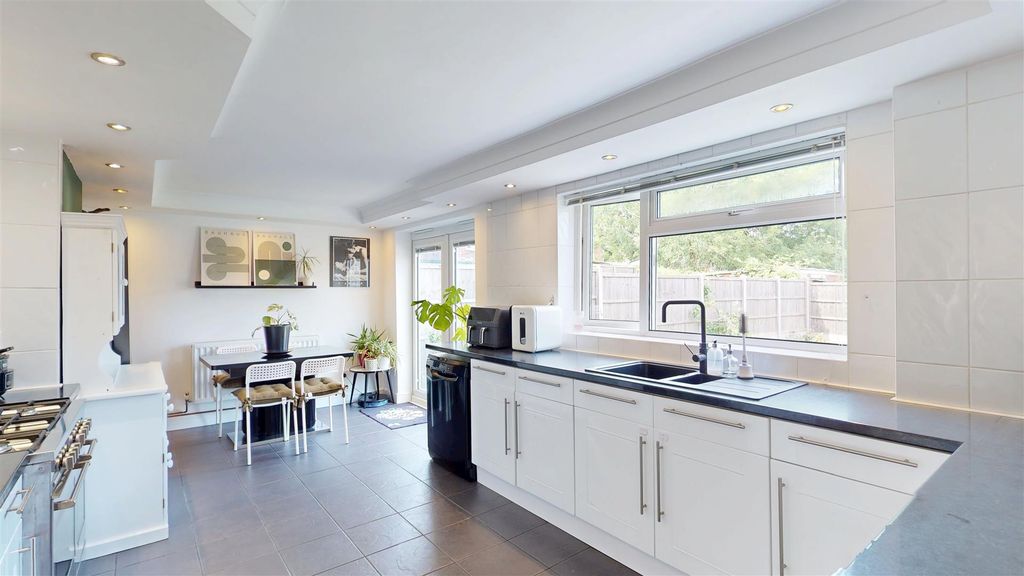 Property photo 2 of 15 06172025_231159.Jpg