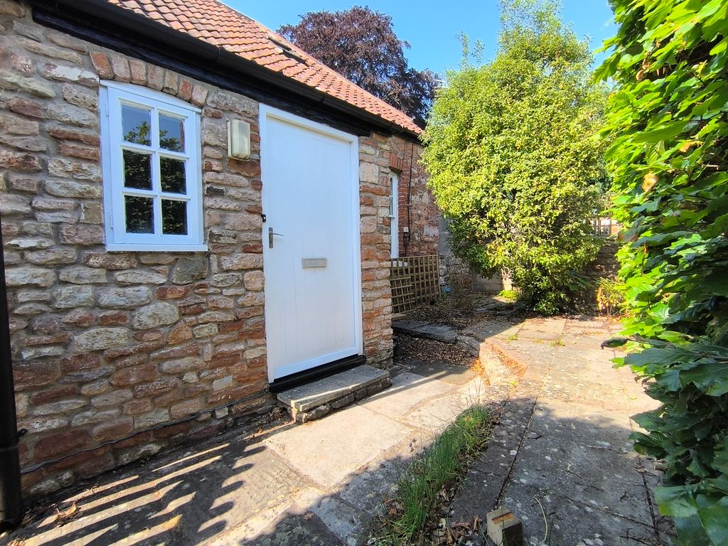 Property photo 1 of 6 View