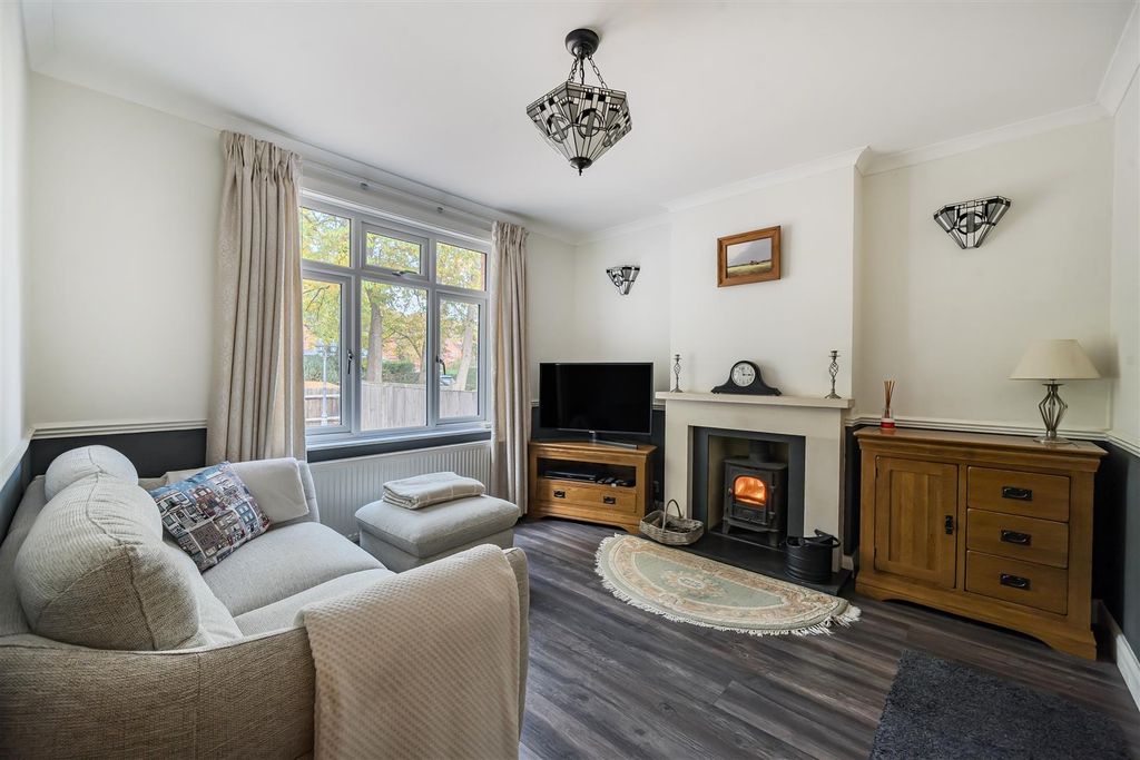 Property photo 3 of 25 1373391-14-6900E979049A9.Jpg