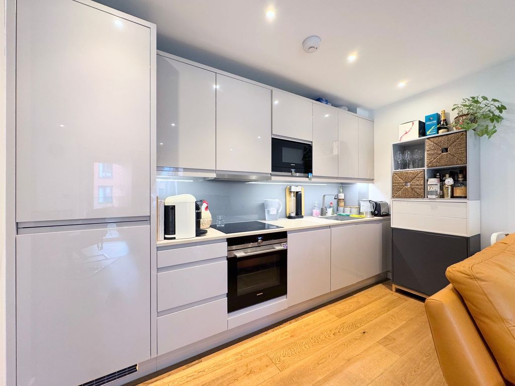 Property photo 2 of 15 Kitchen