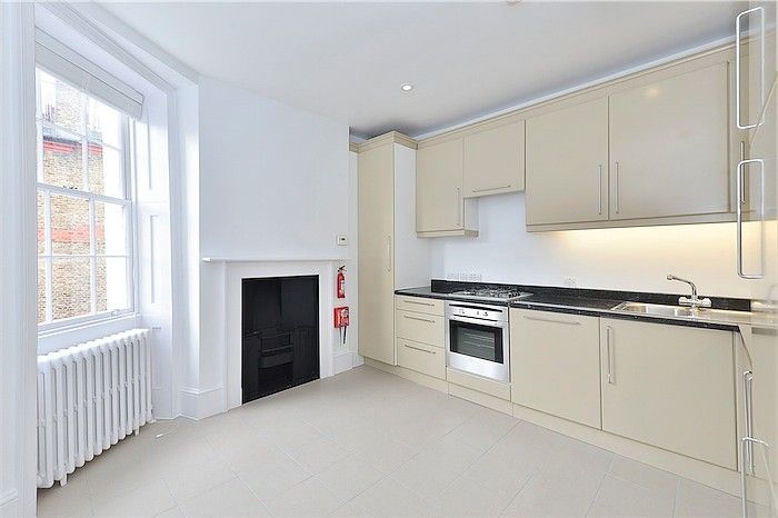 Property photo 2 of 7 Kitchen