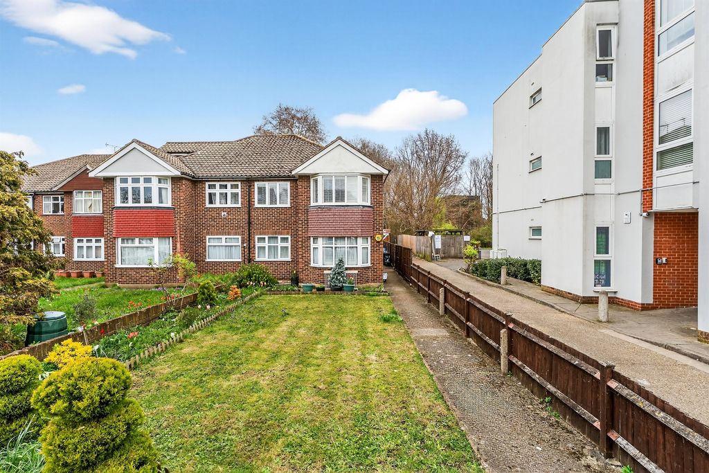 Property photo 1 of 20