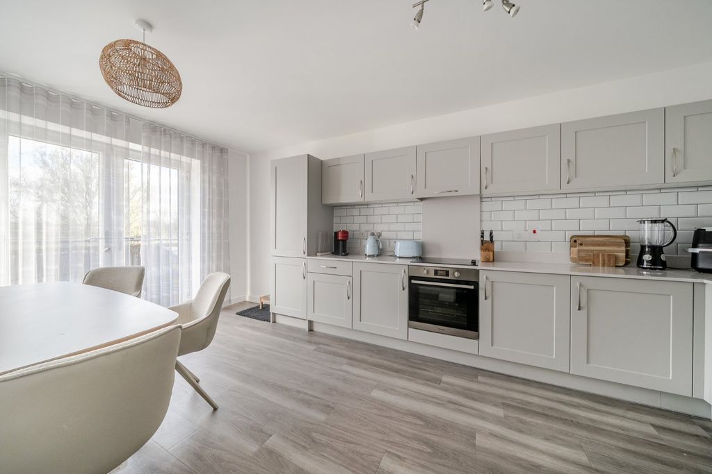 Property photo 3 of 17 Picture No. 29