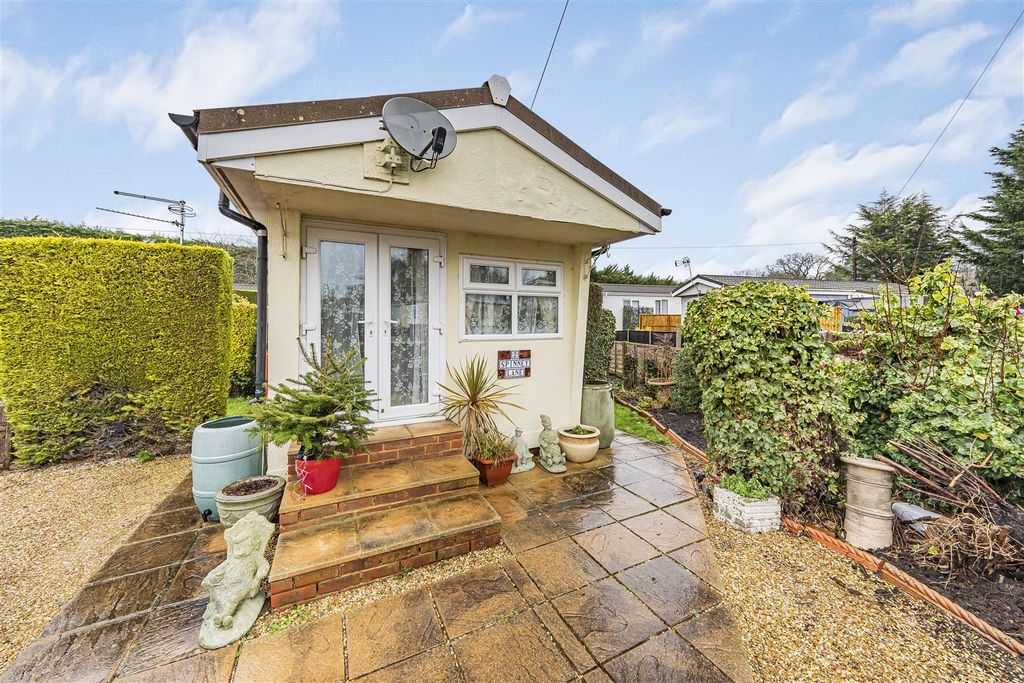 Property photo 2 of 12 Photo Jan 13 2026, 1 29 10 Pm.Jpg