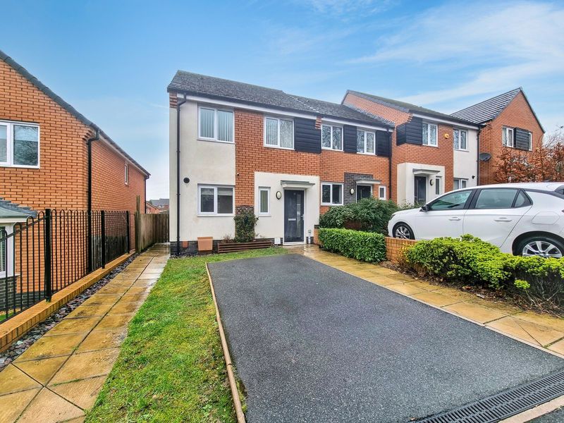 Property photo 1 of 9 Photo 7