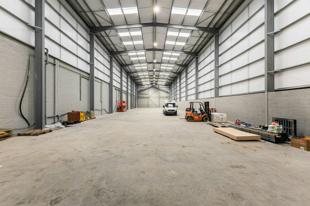 Property photo 3 of 11 101062_Unit 11 Kelvin Industrial Estate Long Drive 16.Jpg