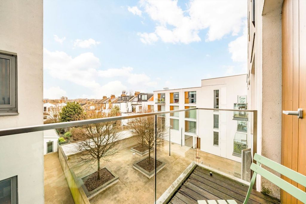 Property photo 3 of 7