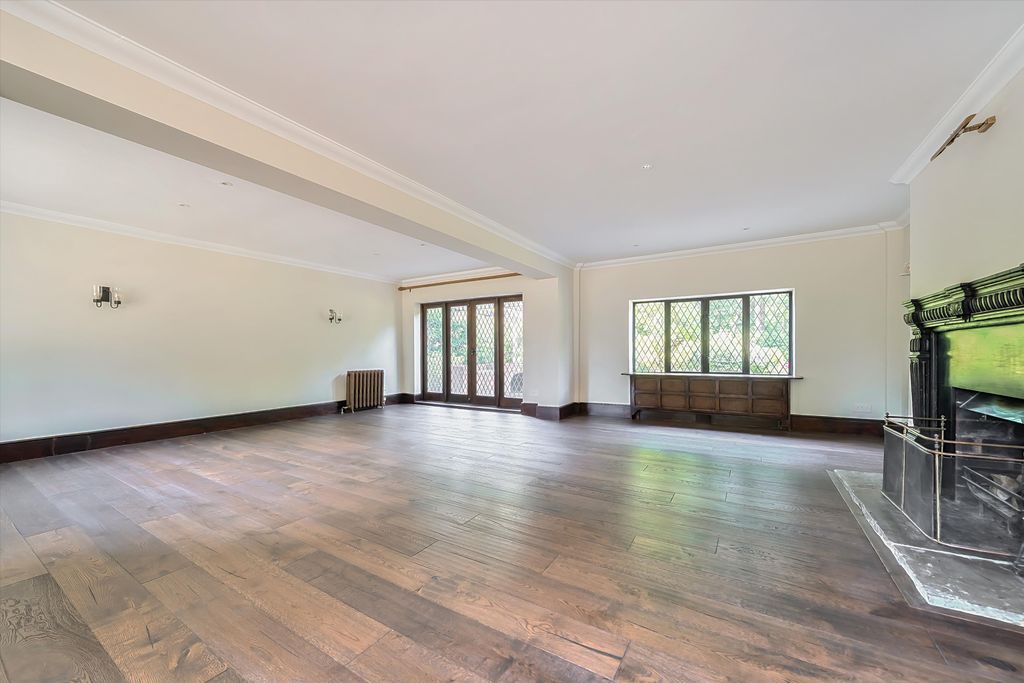 Property photo 1 of 8 Image