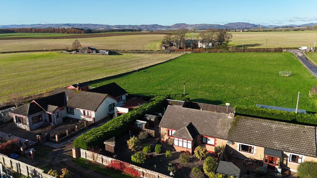 Property photo 2 of 25 Dji_Fly_20251114_112238_0187_1763119227265_Photo