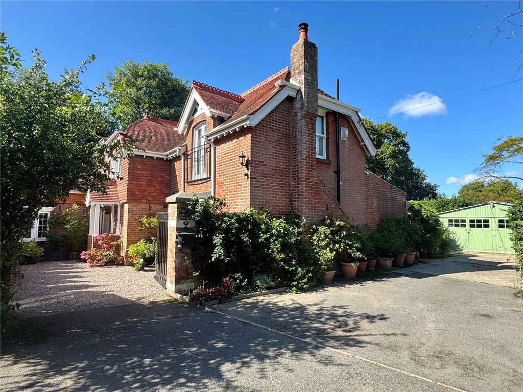 Property photo 1 of 22 Picture No. 01