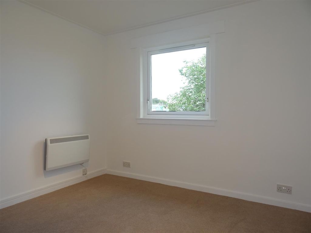Property photo 3 of 9 7.Jpg