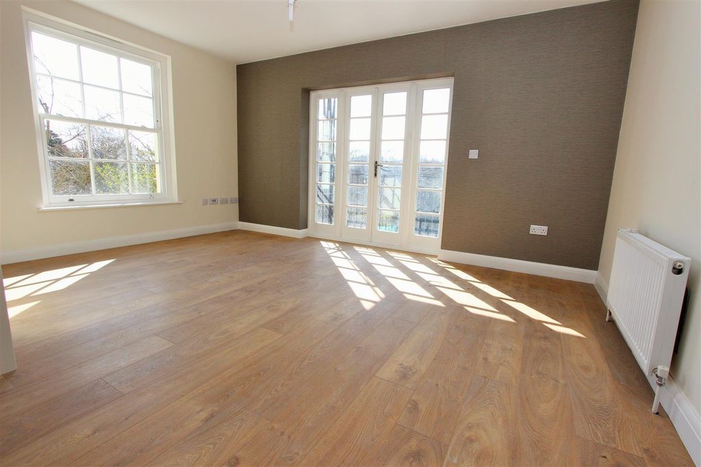 Property photo 2 of 9 Img_0454 (2).Jpg