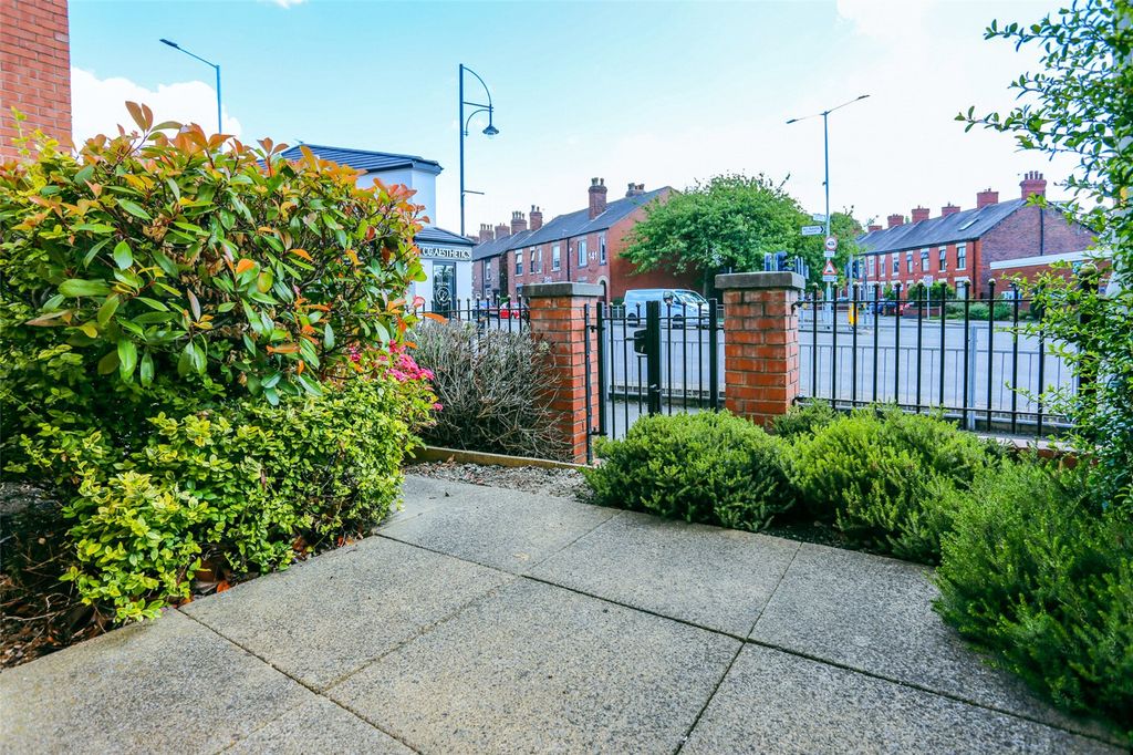 Property photo 3 of 11 Picture No. 29