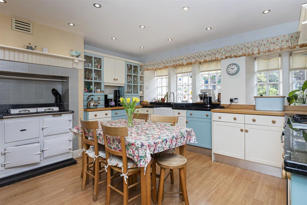 Property photo 2 of 74 Dining Kitchen