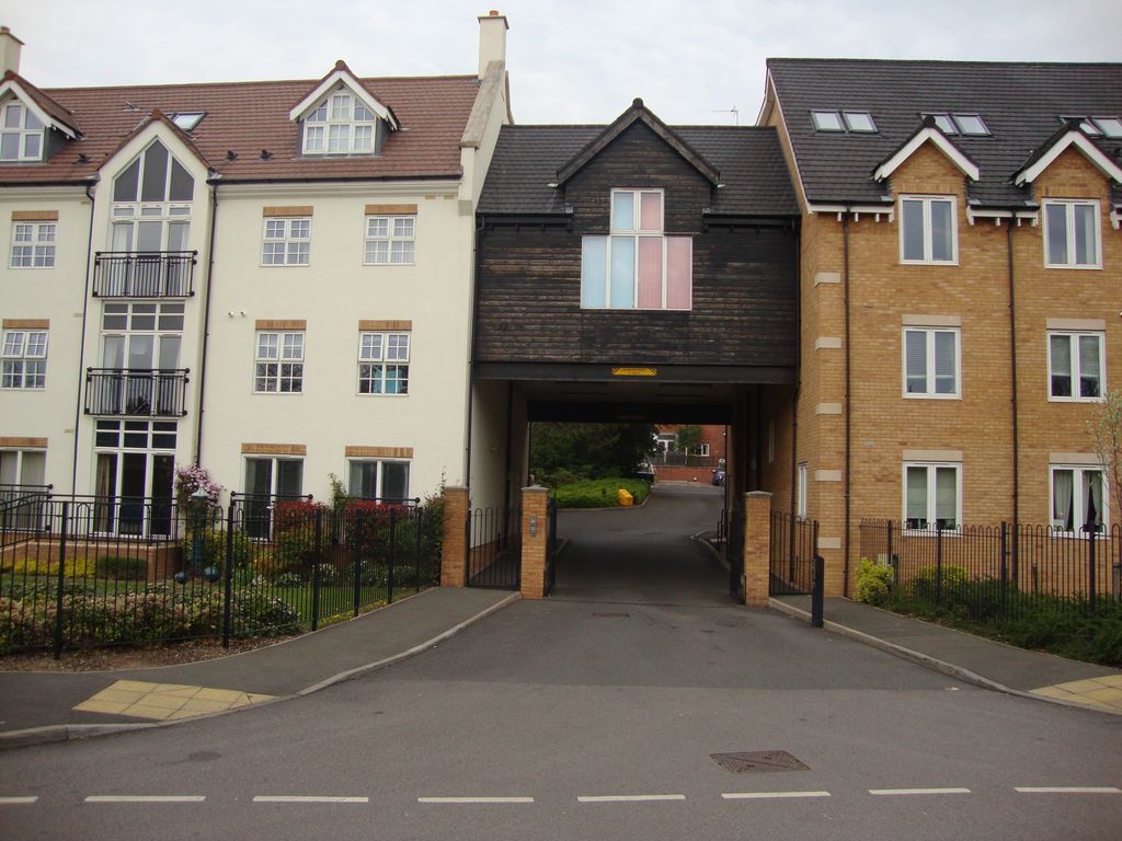 Property photo 3 of 23