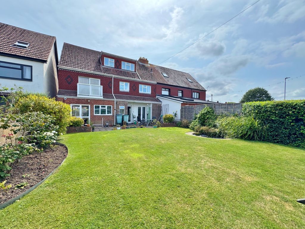 Property photo 1 of 29