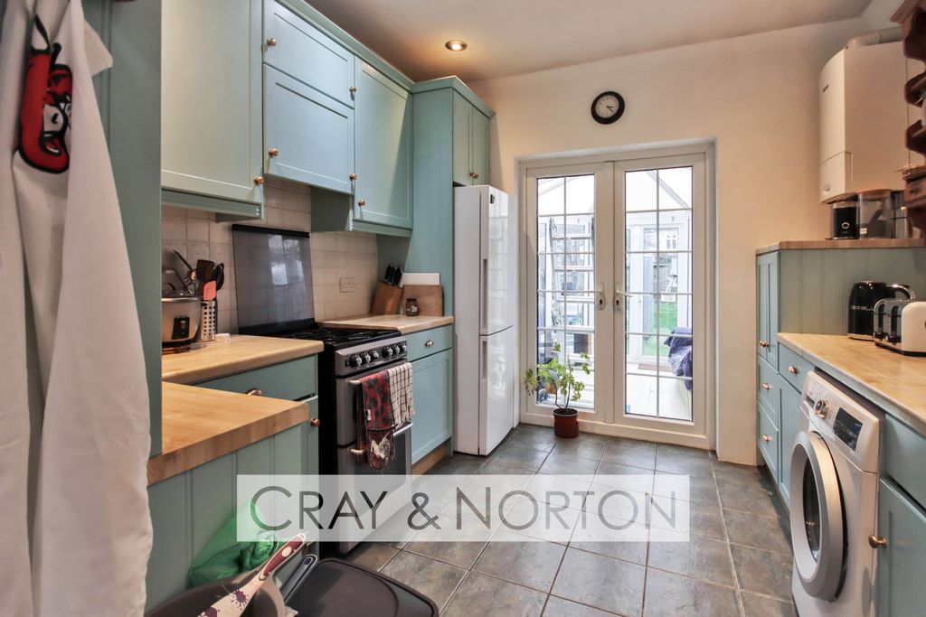 Property photo 2 of 18 Photo 6