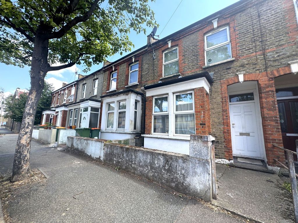 Property photo 1 of 22