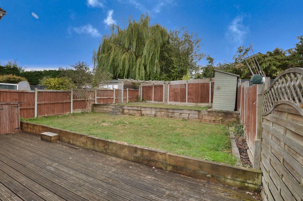 Property photo 2 of 12