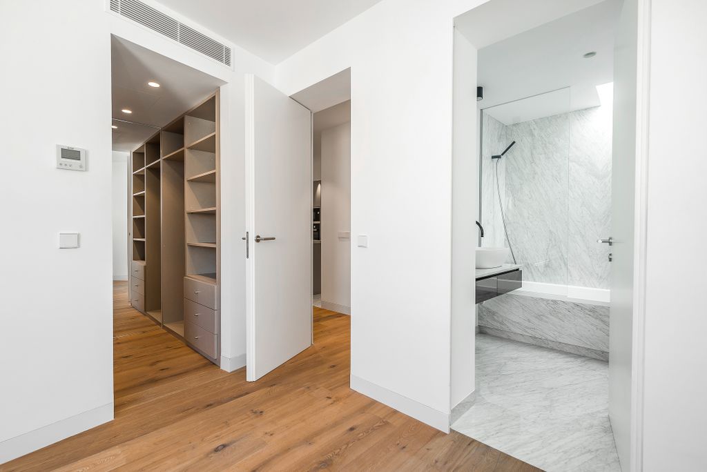 Property photo 2 of 8 Penthouse_Palma Old Town_65631_Web-37.Jpg