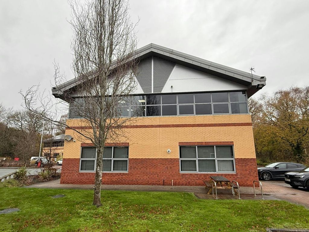 Property photo 2 of 7 Daresbury 2.Jpg