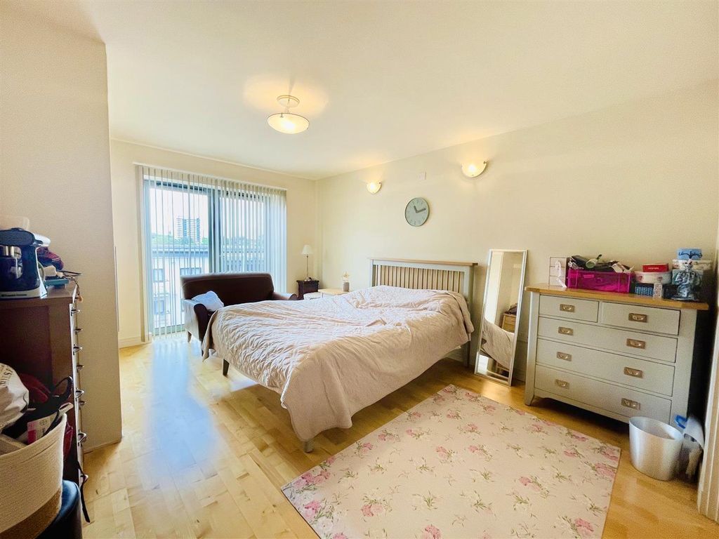 Property photo 2 of 8 Bedroom 1.Png