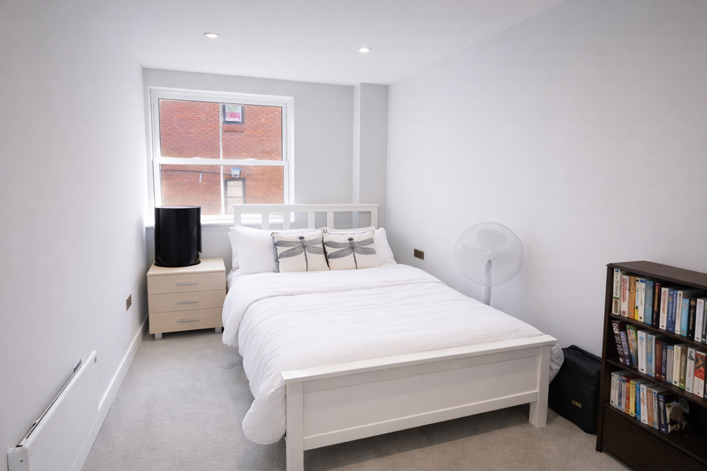 Property photo 3 of 9 Bed2_1Moulsham