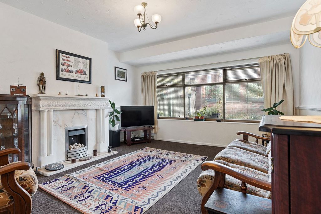 Property photo 2 of 26