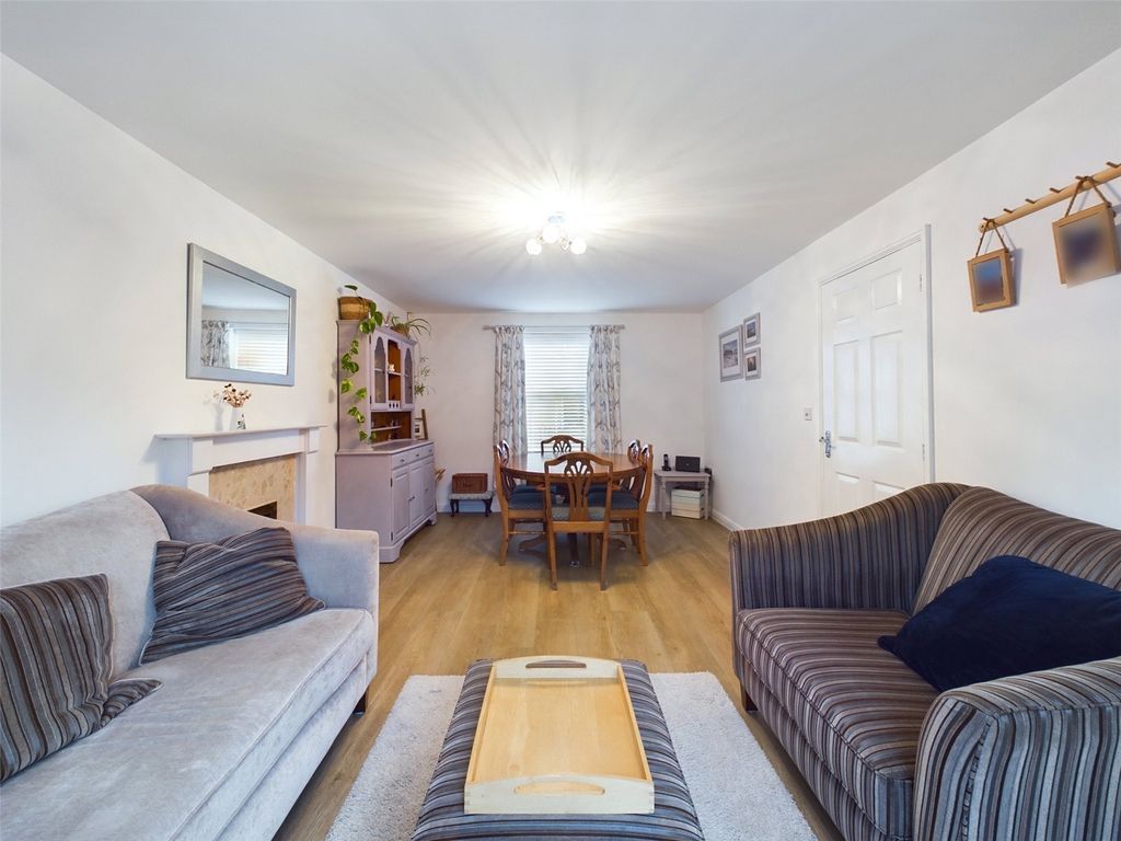 Property photo 3 of 18 Picture No. 03