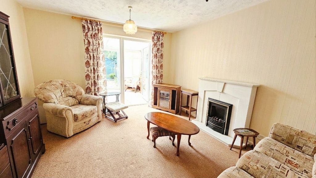 Property photo 3 of 14 Photo 16