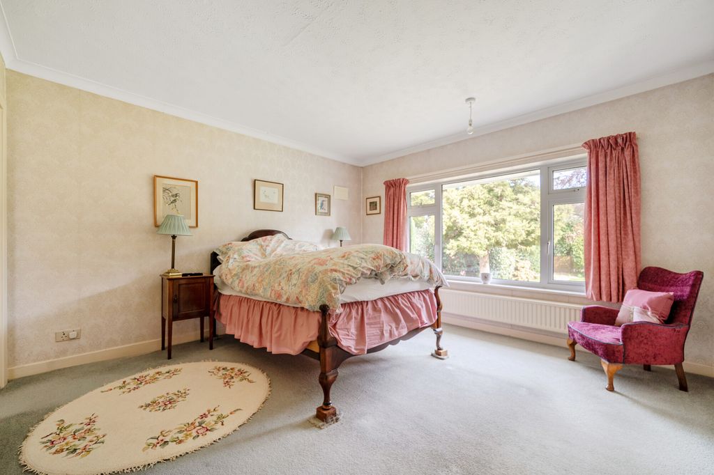 Additional image 9 of 4 bed detached house for saleShepherds Way, Liphook GU30