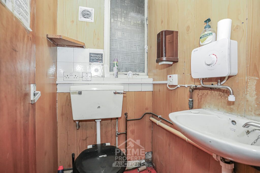 Additional image 8 of 2 bed flat for sale138 & 138A King Street, Castle Douglas DG7