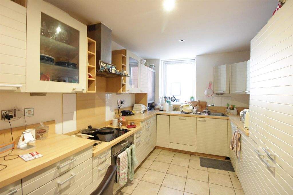 Property photo 3 of 8