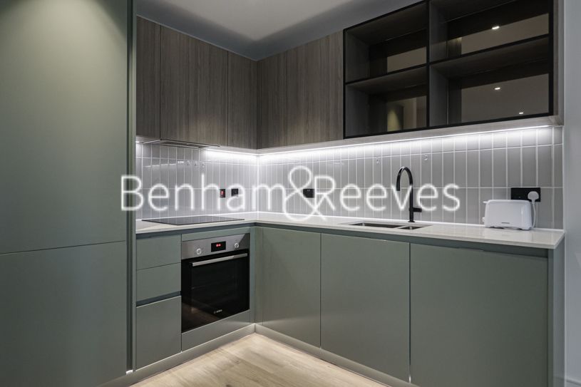 Property photo 2 of 25